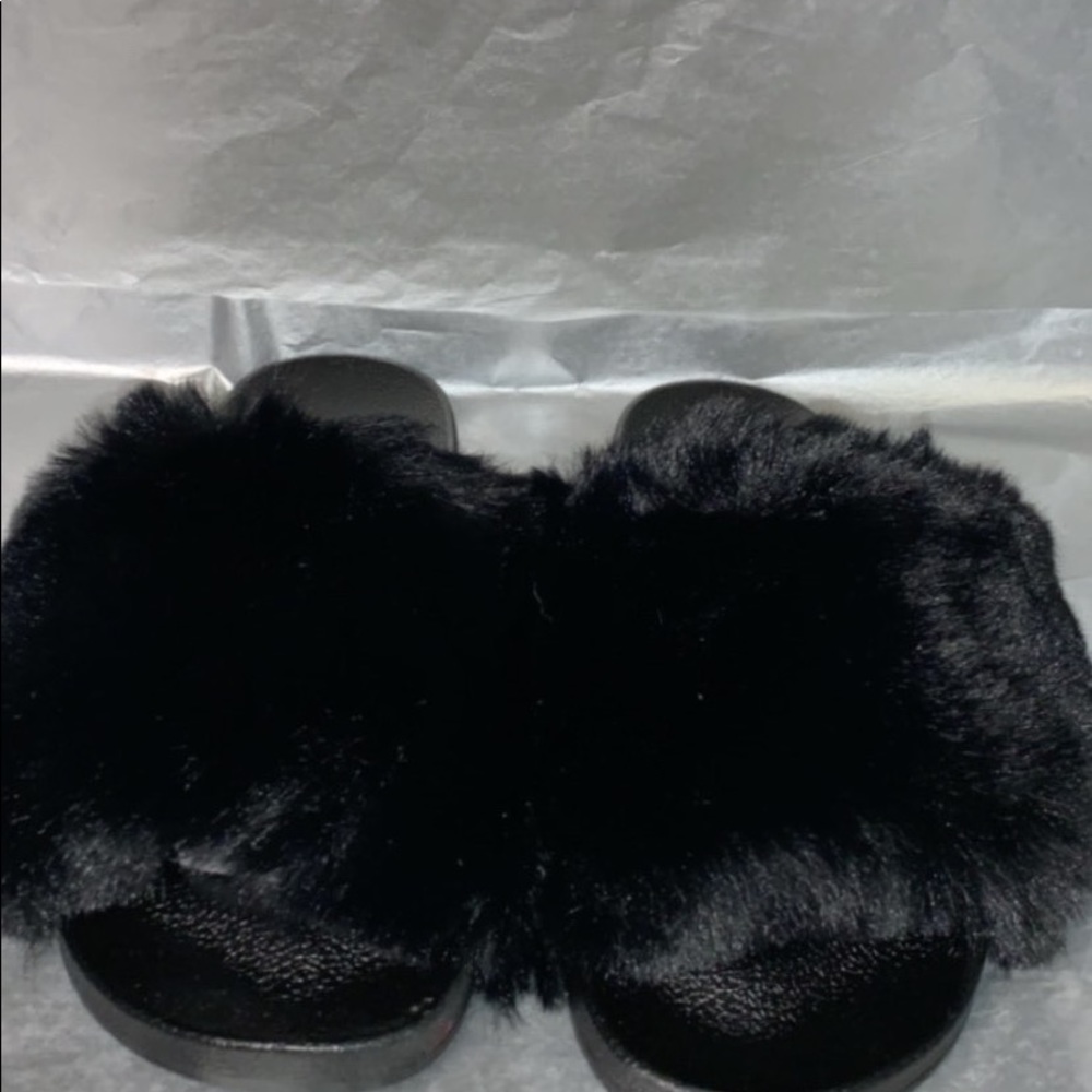 Fur Slides - Picture 3 of 5